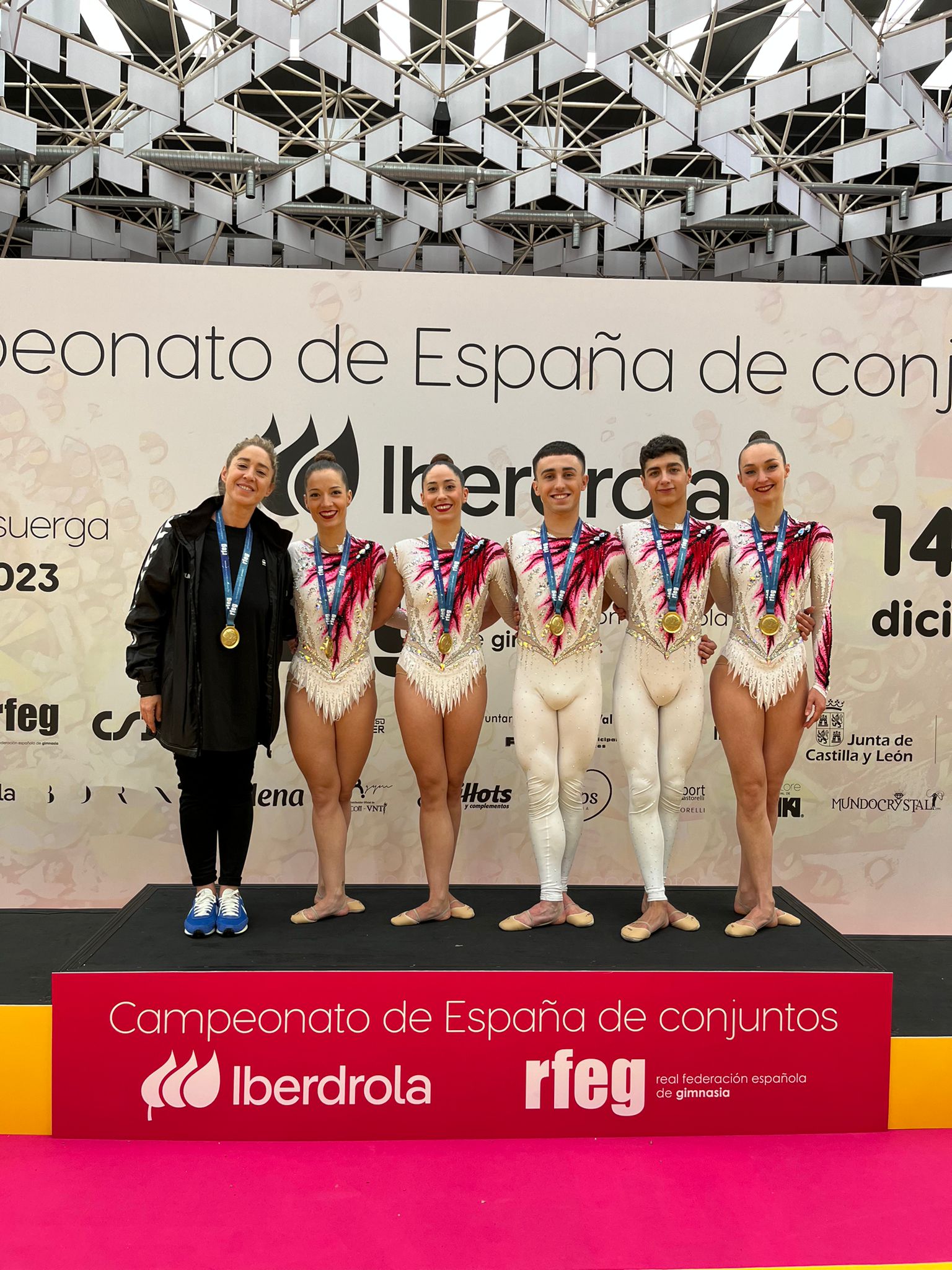 Lagunak conquista el Campeonato de Espa&ntilde;a de conjuntos de gimnasia r&iacute;tmica de primera categor&iacute;a